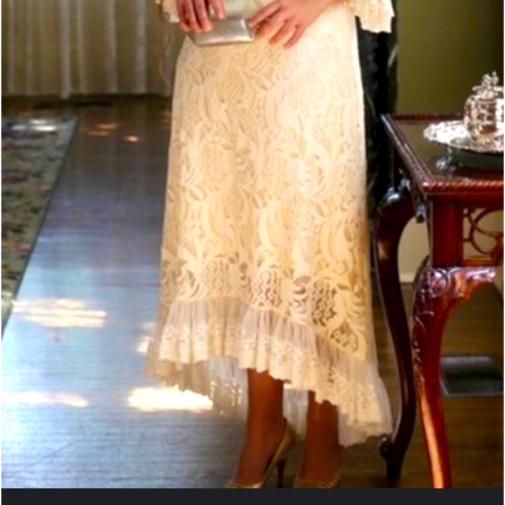 Dainty Jewells XL lace Hampton Dress in cream